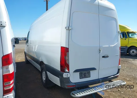 2019 Mercedes-Benz Sprinter 2500 High Roof V6 from USA, damaged, VIN WD3PF1CD0KP080471